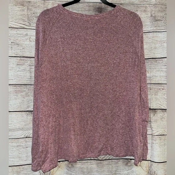 🤎3/$10 Old Navy Women's Heathered Pink Long Sleeve Tee - Picture 2 of 4